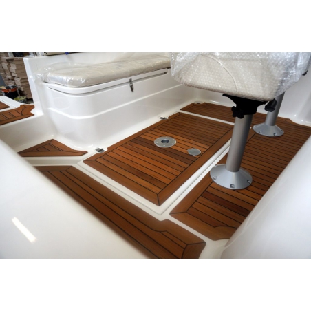 Čln – S boat 570 Sun Cruiser