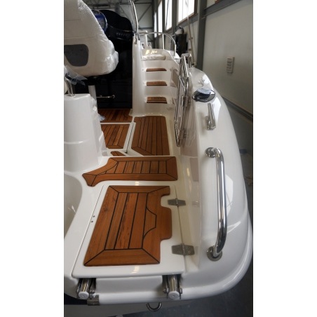 Čln – S boat 570 Sun Cruiser