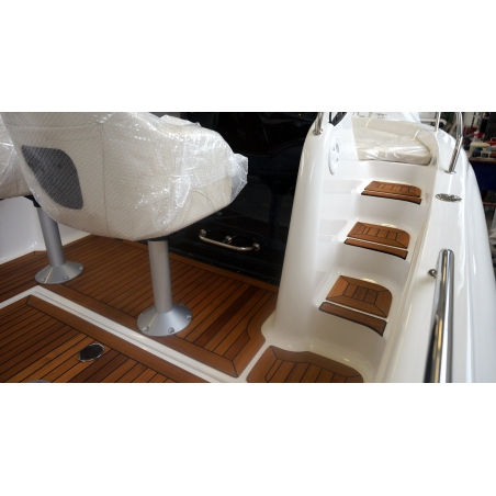 Čln – S boat 570 Sun Cruiser