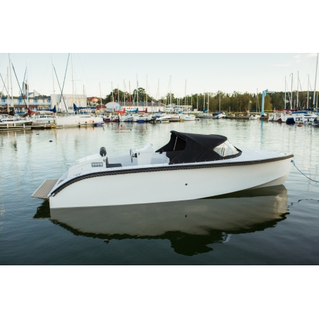 Čln – M 630 Tender