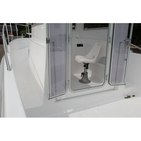 Čln – M 700 Pilothouse