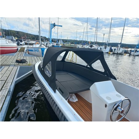 Čln – M 550 Tender