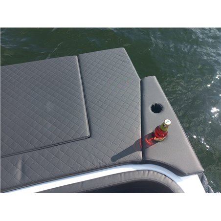 Čln – M 550 Tender