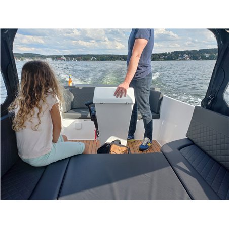 Čln – M 550 Tender
